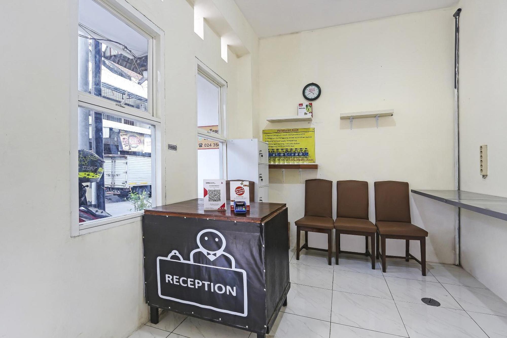 Spot On 90780 Gang Tengah Homestay Syariah Semarang Zewnętrze zdjęcie
