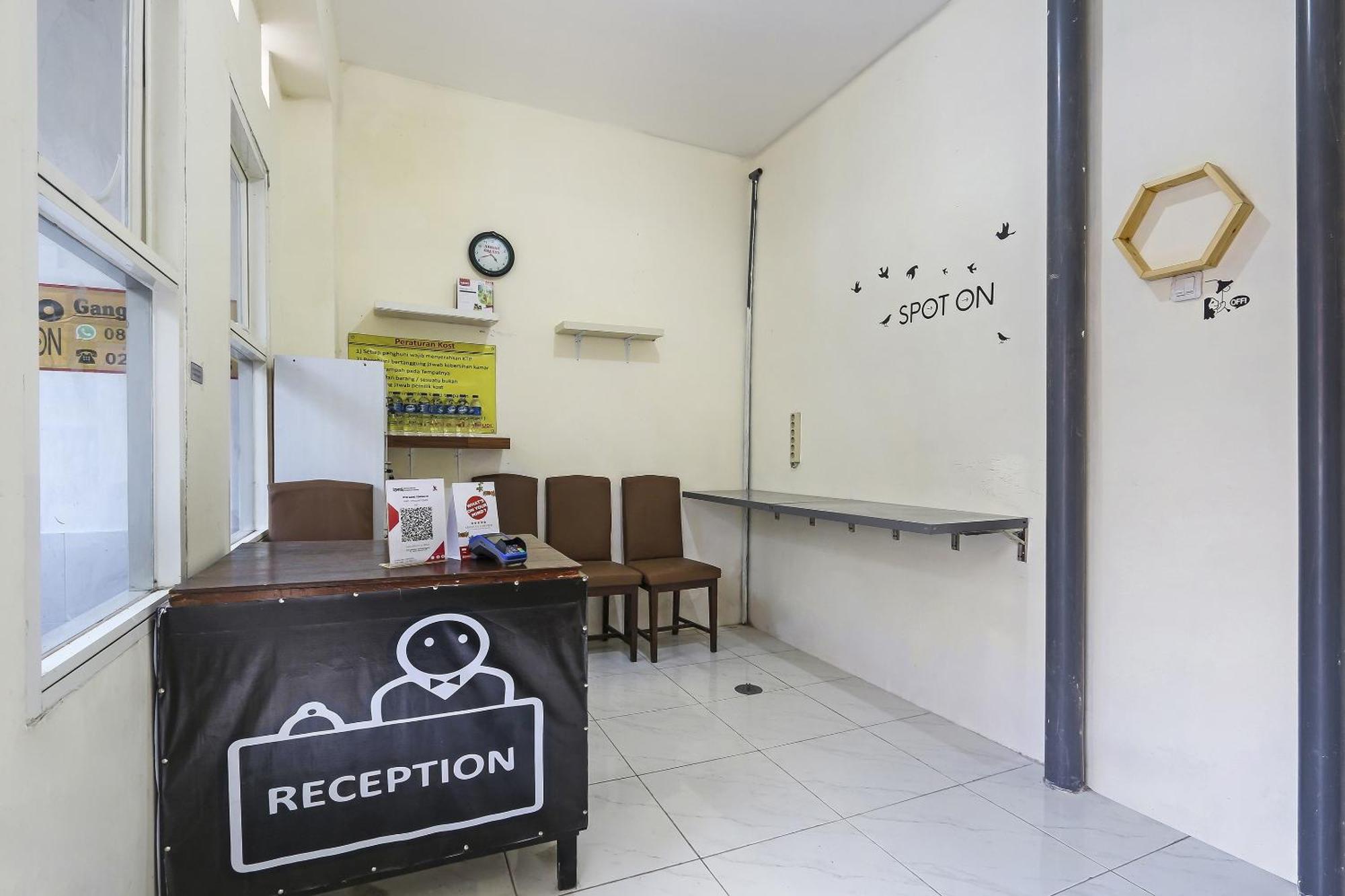 Spot On 90780 Gang Tengah Homestay Syariah Semarang Zewnętrze zdjęcie