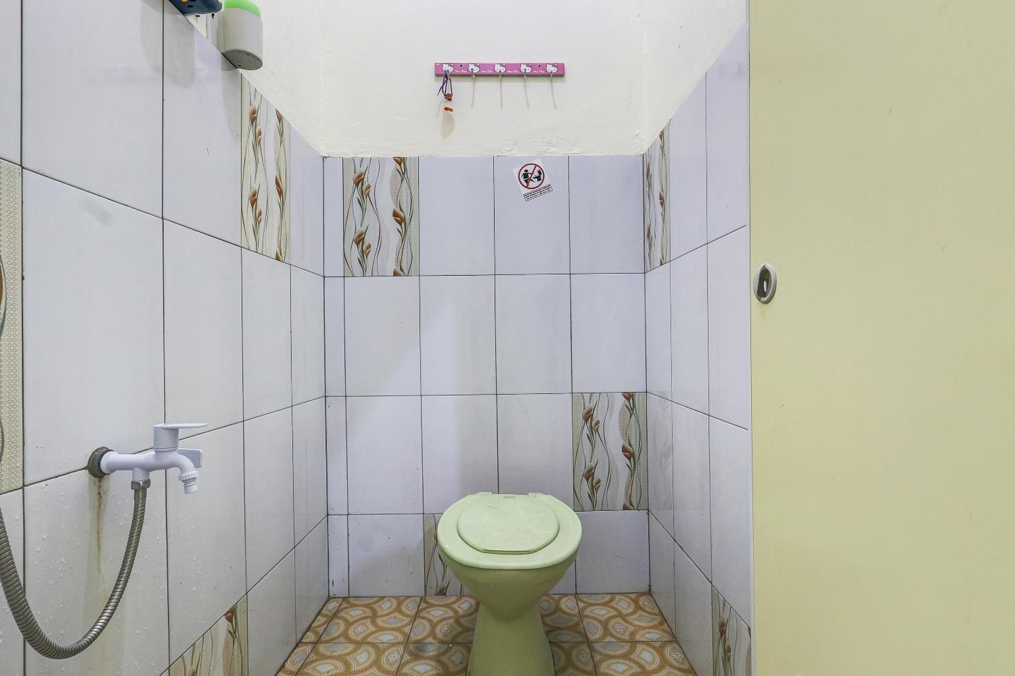 Spot On 90780 Gang Tengah Homestay Syariah Semarang Zewnętrze zdjęcie